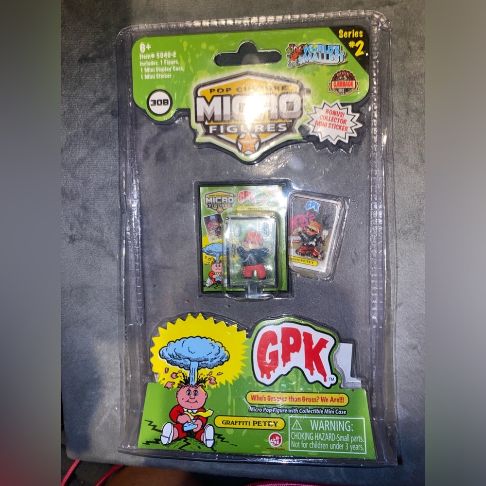 BNIB World's Smallest Pop Culture Micro Figures GPK Graffiti Petey